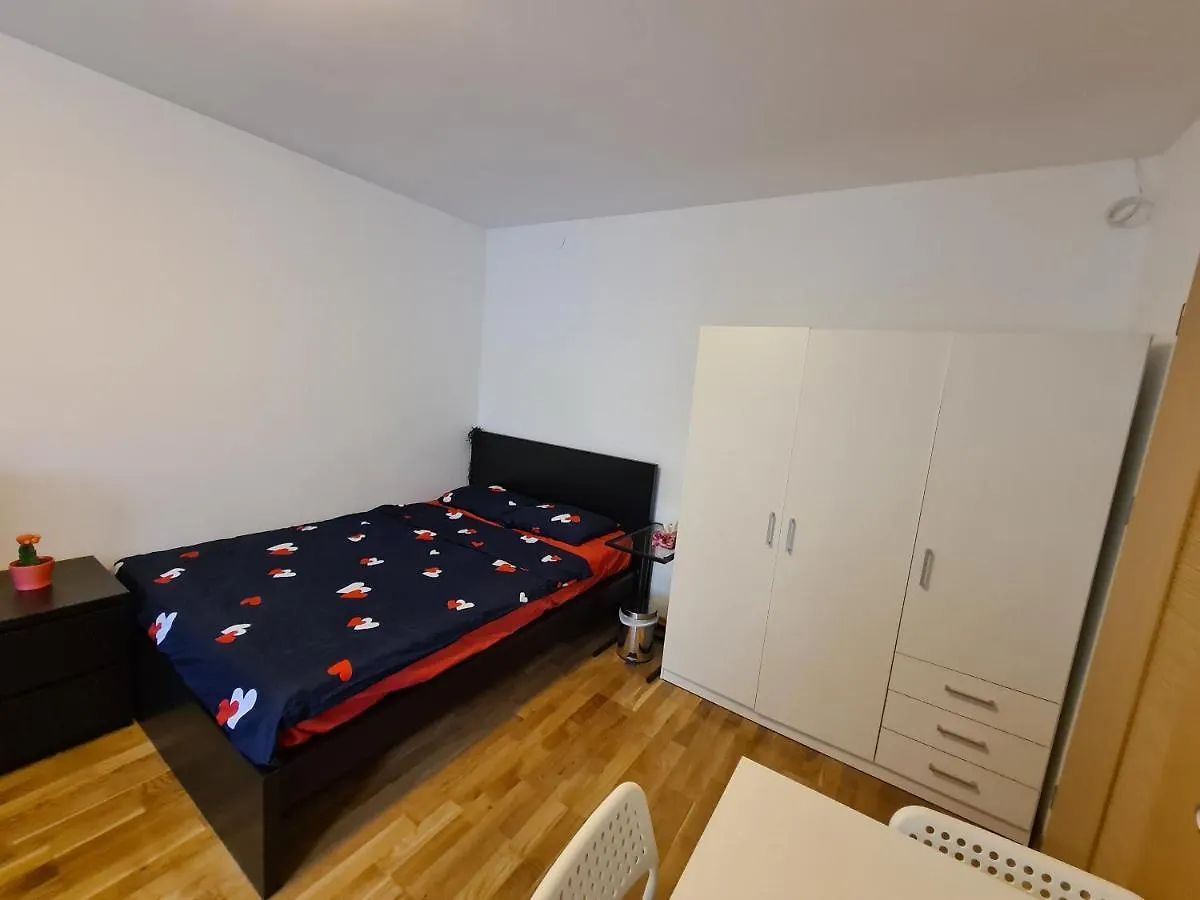 Mirrorroom Pl Citycenter Варшава Польша